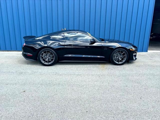 Photo of 2022 Shadow Black Ford Mustang