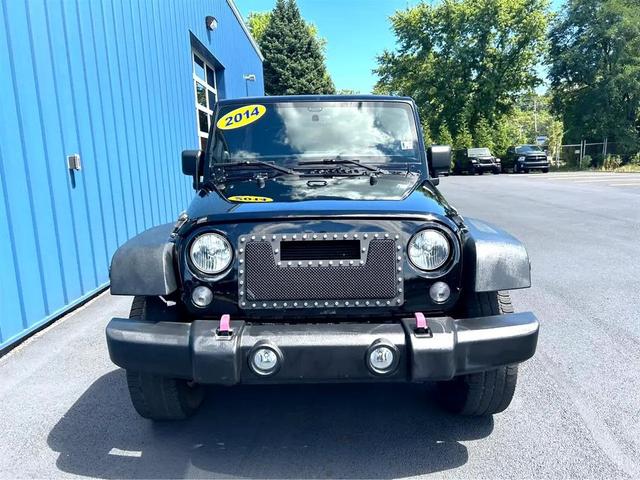 Photo of 2014 Black Clearcoat Jeep Wrangler Unlimited