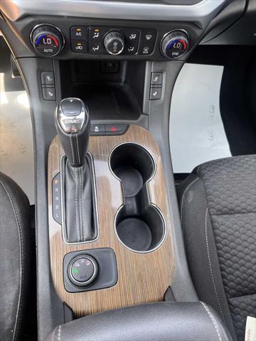 Photo of 2018 Summit White GMC Acadia