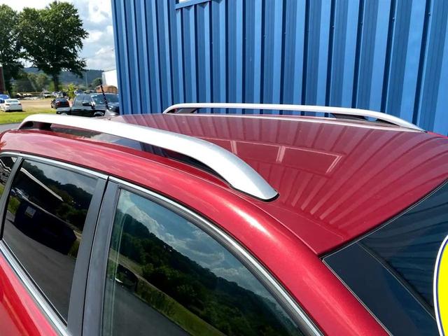 Photo of 2017 Deep Cherry Red Crystal Pearlcoat Jeep Cherokee