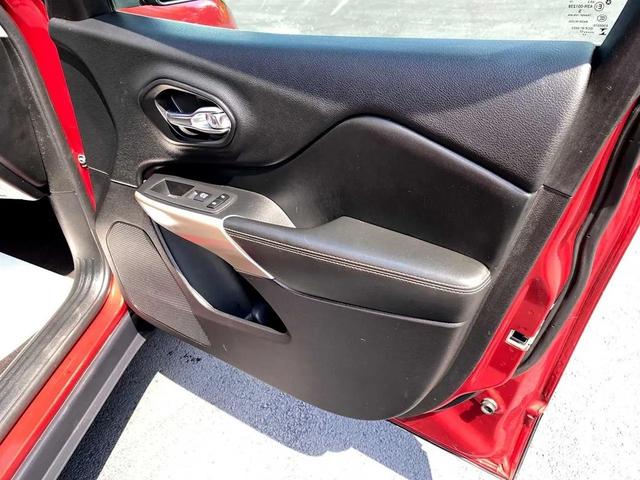 Photo of 2017 Deep Cherry Red Crystal Pearlcoat Jeep Cherokee
