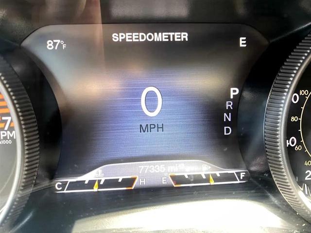 Photo of 2017 Deep Cherry Red Crystal Pearlcoat Jeep Cherokee