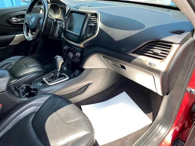 Photo of 2017 Deep Cherry Red Crystal Pearlcoat Jeep Cherokee