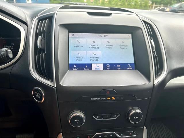 Photo of 2020 Star White Metallic Tri-Coat Ford Edge