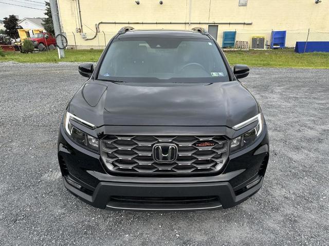 Photo of 2024 Crystal Black Pearl Honda Passport