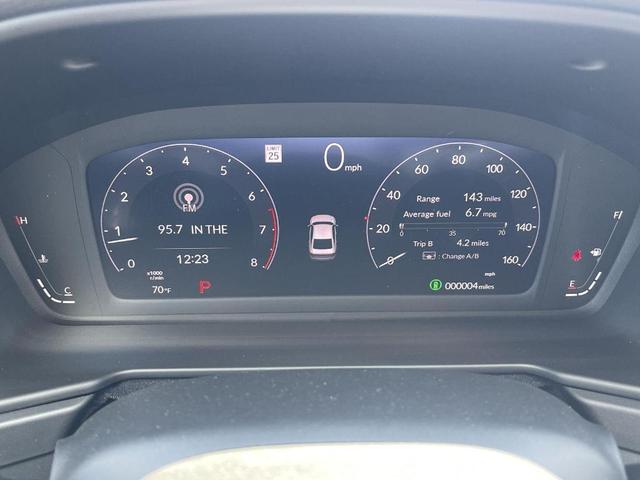 Photo of 2025 Platinum White Pearl Honda Accord
