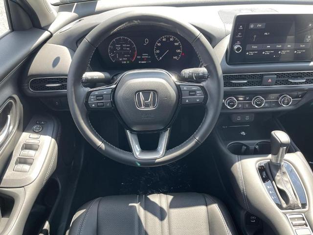 Photo of 2026 Pearl Honda HR-V