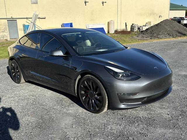 Photo of 2022 Midnight Silver Metallic Tesla Model 3