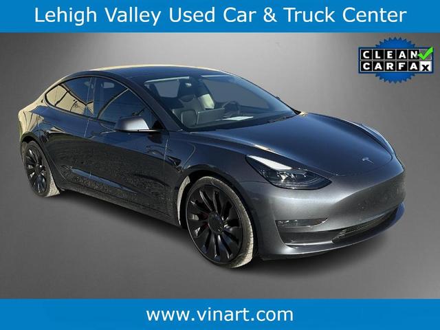 Photo of 2022 Midnight Silver Metallic Tesla Model 3