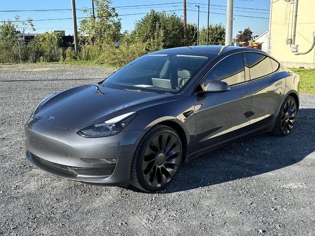 Photo of 2022 Midnight Silver Metallic Tesla Model 3