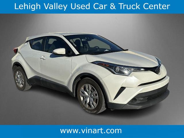 Photo of 2019 Blizzard Pearl Toyota C-HR