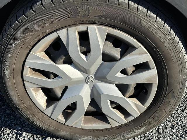Photo of 2019 Blizzard Pearl Toyota C-HR