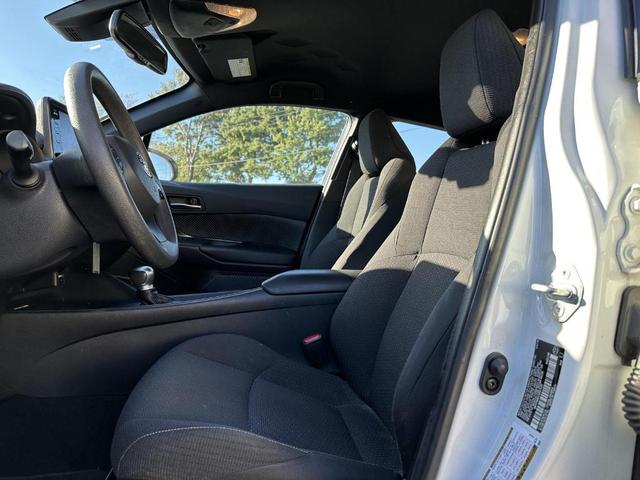 Photo of 2019 Blizzard Pearl Toyota C-HR