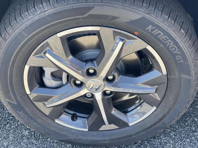 Photo of 2025 Platinum White Pearl Honda HR-V
