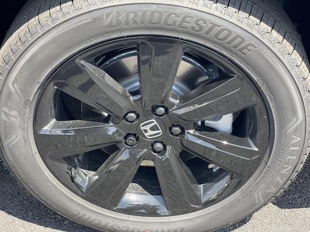 Photo of 2025 Crystal Black Pearl Honda Pilot