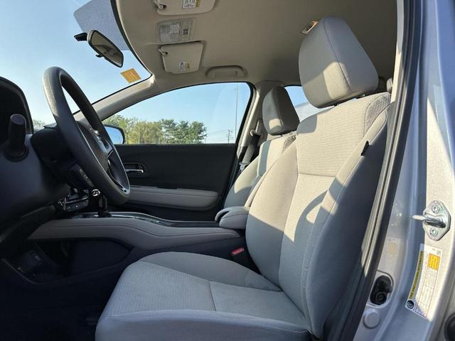 Photo of 2022 Lunar Silver Metallic Honda HR-V