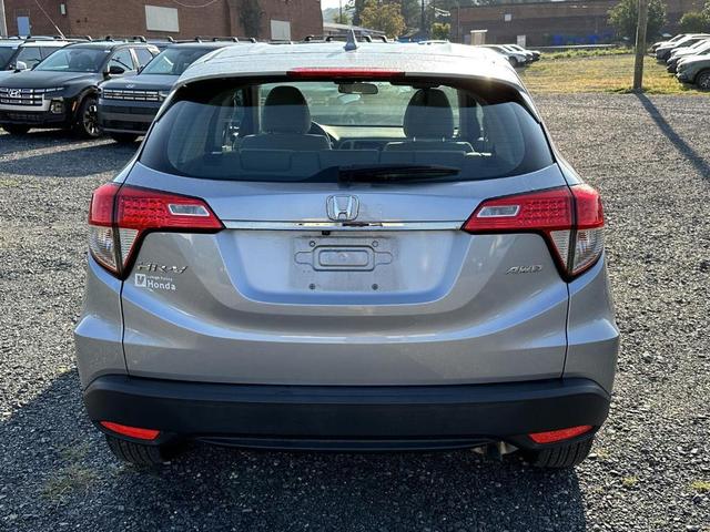 Photo of 2022 Lunar Silver Metallic Honda HR-V