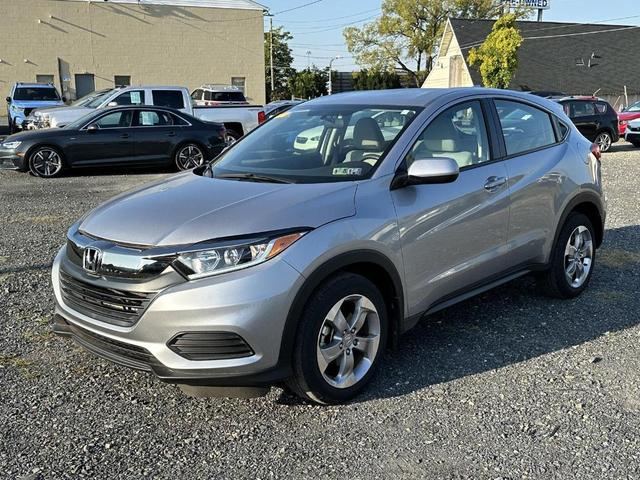 Photo of 2022 Lunar Silver Metallic Honda HR-V