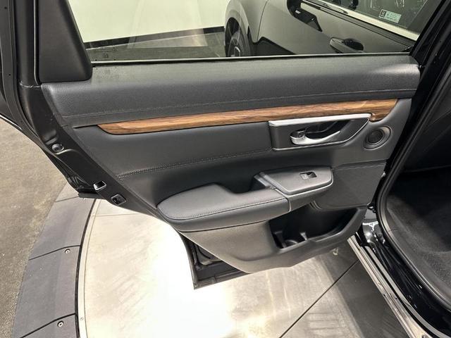 Photo of 2022 Crystal Black Pearl Honda CR-V