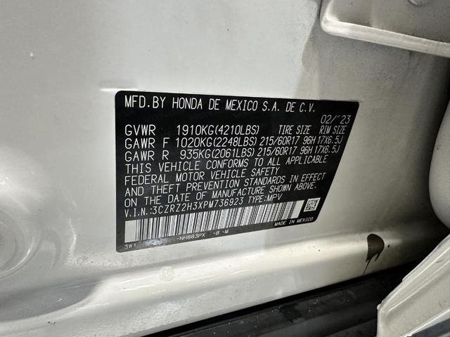Photo of 2023 Platinum White Pearl Honda HR-V