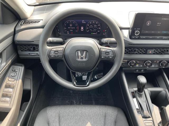 Photo of 2025 Platinum White Pearl Honda Accord