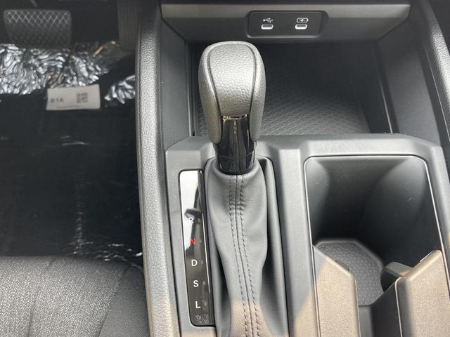 Photo of 2025 Platinum White Pearl Honda Accord