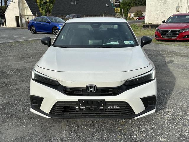 Photo of 2024 Platinum White Pearl Honda Civic