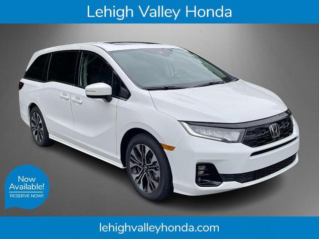 Photo of 2025 Platinum White Pearl Honda Odyssey