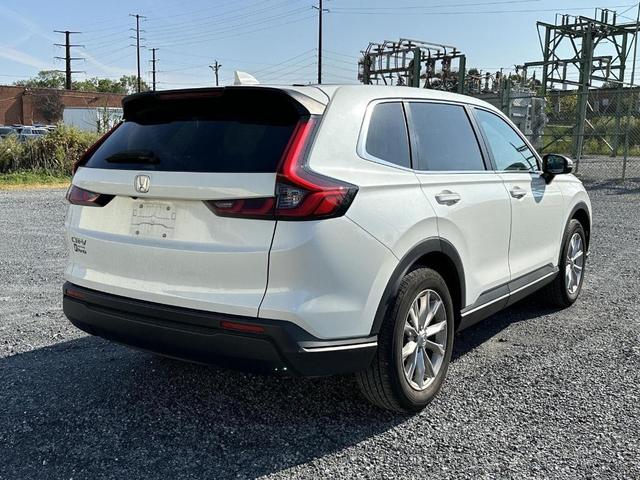 Photo of 2024 Platinum White Pearl Honda CR-V
