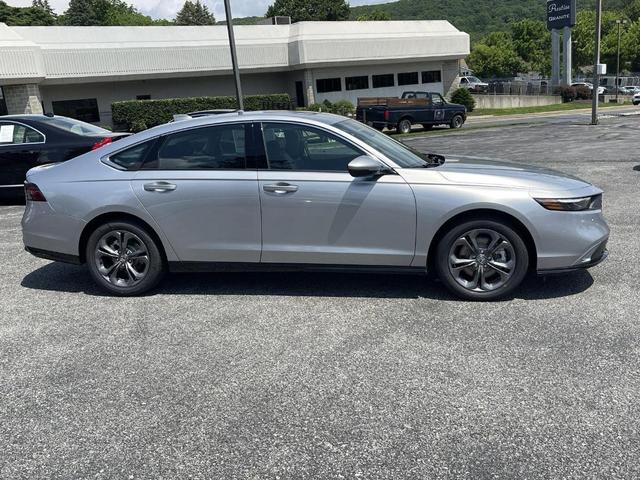Photo of 2025 Solar Silver Metallic Honda Accord Hybrid