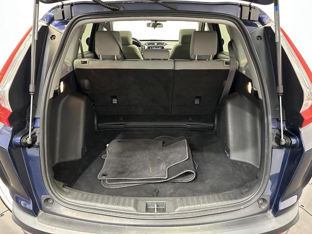 Photo of 2018 Obsidian Blue Pearl Honda CR-V