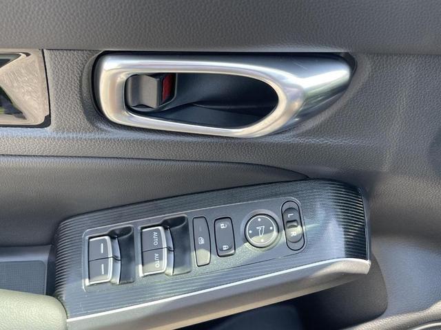 Photo of 2025 Crystal Black Pearl Honda Civic Hybrid