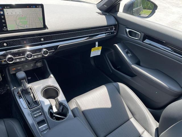 Photo of 2025 Crystal Black Pearl Honda Civic Hybrid