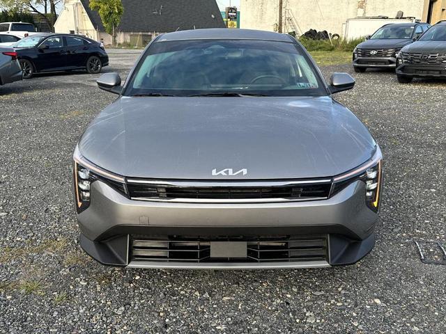 Photo of 2025 Steel Gray Kia K4
