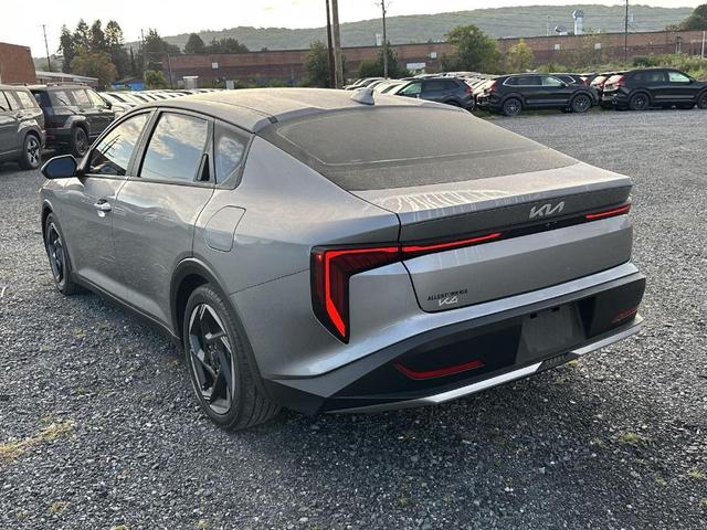 Photo of 2025 Steel Gray Kia K4
