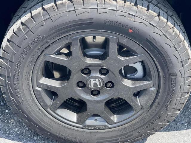 Photo of 2025 Lunar Silver Metallic Honda Pilot