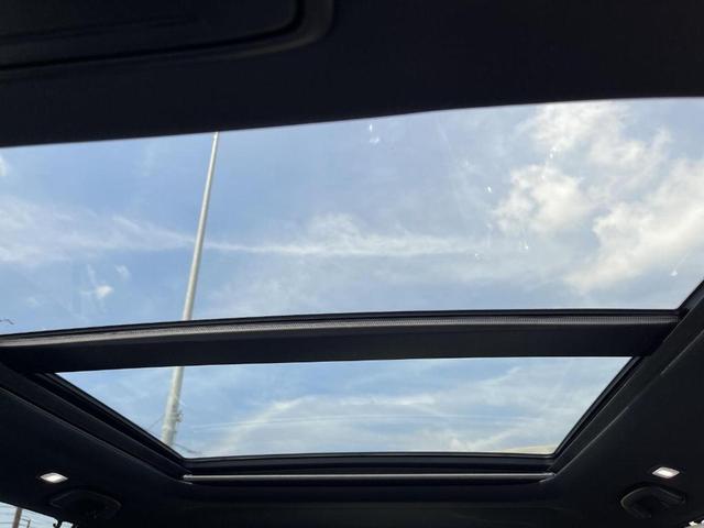 Photo of 2025 Lunar Silver Metallic Honda Pilot
