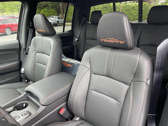 Photo of 2025 Crystal Black Pearl Honda Ridgeline