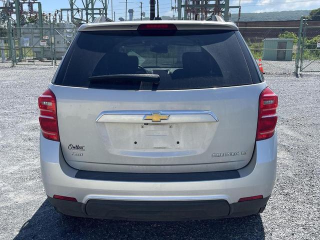Photo of 2016 Silver Ice Metallic Chevrolet Equinox