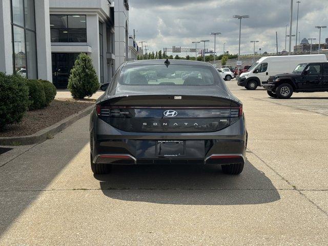 Photo of 2025 Portofino Gray Hyundai SONATA Hybrid