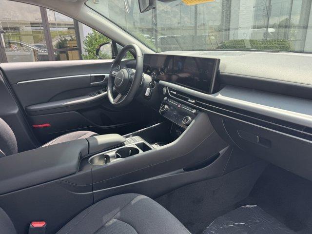 Photo of 2025 Portofino Gray Hyundai SONATA Hybrid