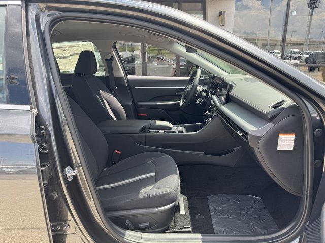 Photo of 2025 Portofino Gray Hyundai SONATA Hybrid