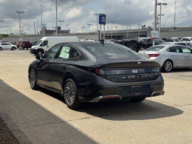 Photo of 2025 Portofino Gray Hyundai SONATA Hybrid