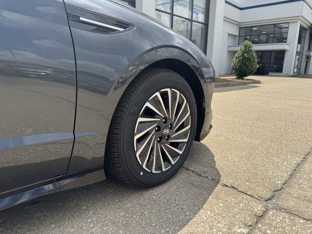 Photo of 2025 Portofino Gray Hyundai SONATA Hybrid