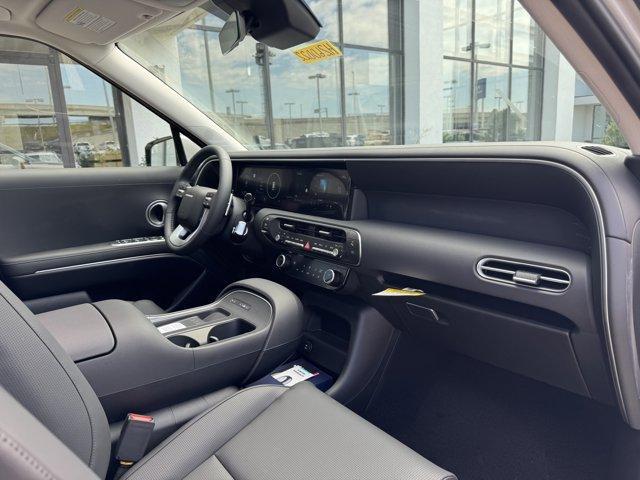 Photo of 2026 Silver Metallic Hyundai PALISADE