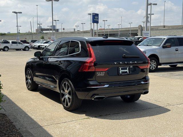 Photo of 2021 Onyx Black Metallic Volvo XC60