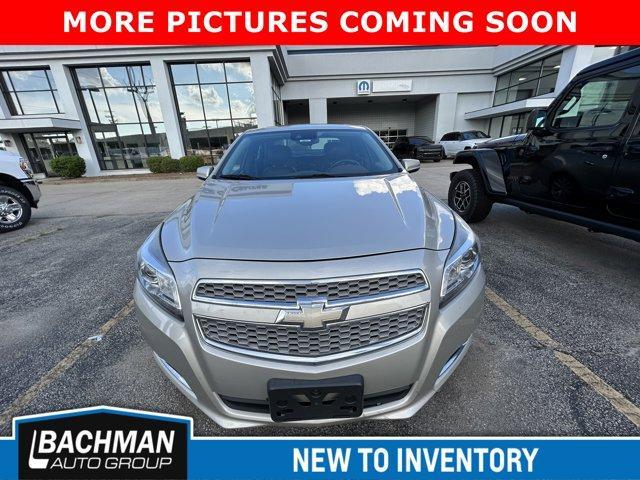 Photo of 2013 Champagne Silver Chevrolet Malibu