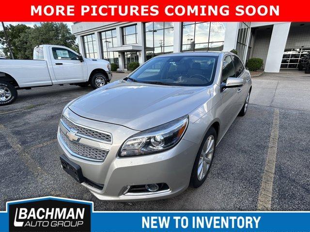 Photo of 2013 Champagne Silver Chevrolet Malibu