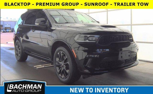 Photo of 2022 DB Black Clearcoat Dodge Durango