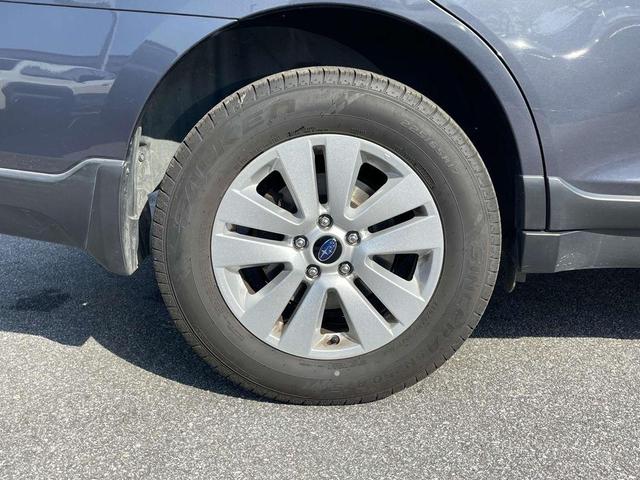 Photo of 2016 Carbide Gray Metallic Subaru Outback